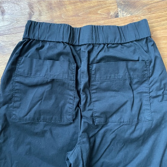 Everlane The Easy Pant Cotton Wide-Leg Pull On Elastic Waist Trousers in Black - Picture 8 of 14